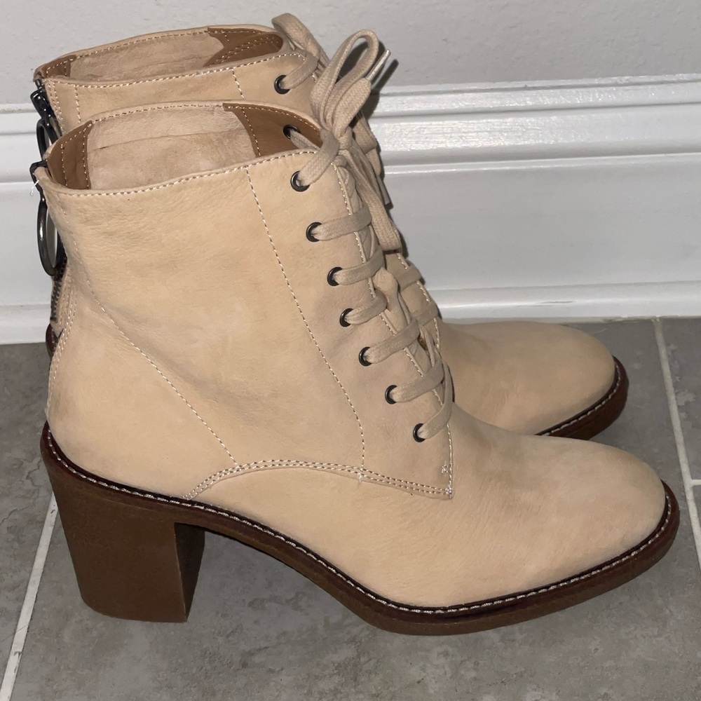 Lucky Brand Borelis Limestone Lace-Up Boots